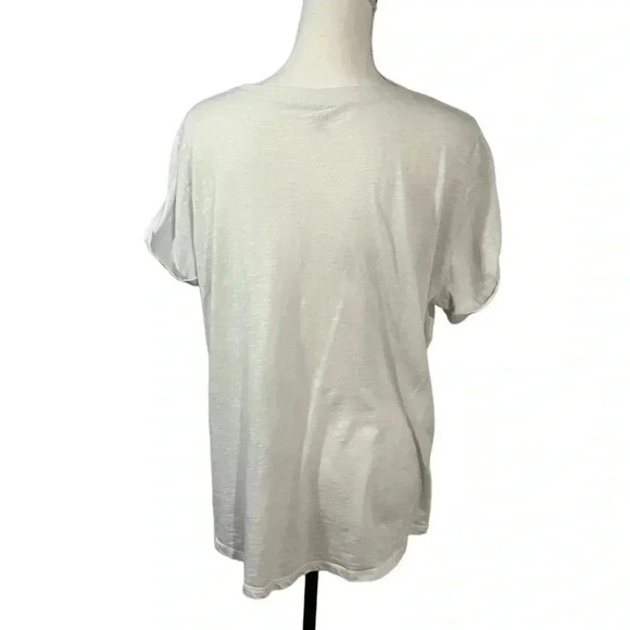 A New Approach size XL white tee with gold print on front and rolled sleeves EUC - Picture 3 of 10